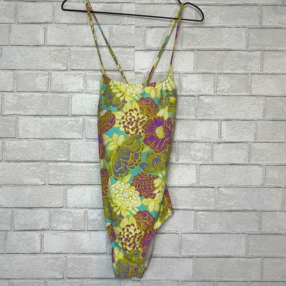Lands End Floral One Piece Swimsuit 12
